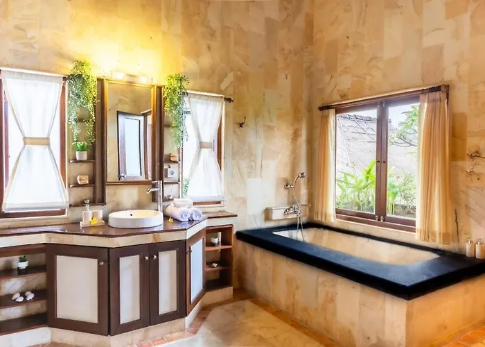 Tunjung Batubelig Bed & Breakfast 4*